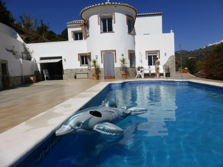 Countryside Private Apartment With Pool & Sea View ตอร์ร็อกซ์ ภายนอก รูปภาพ