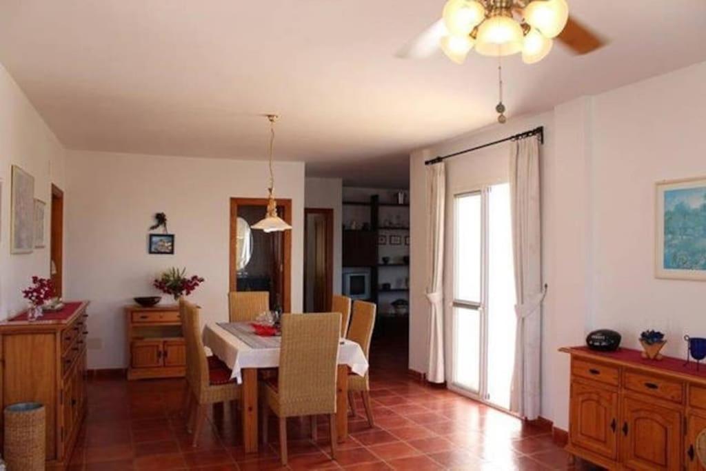 Countryside Private Apartment With Pool & Sea View ตอร์ร็อกซ์ ภายนอก รูปภาพ